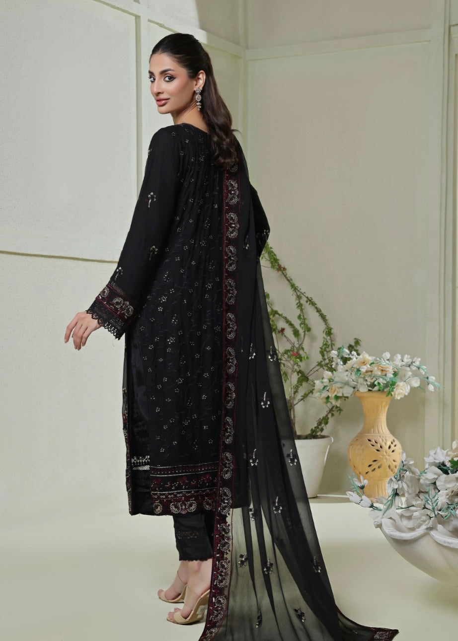 MCWU204-LUXURY CHIFFON EMBROIDERED SUITS