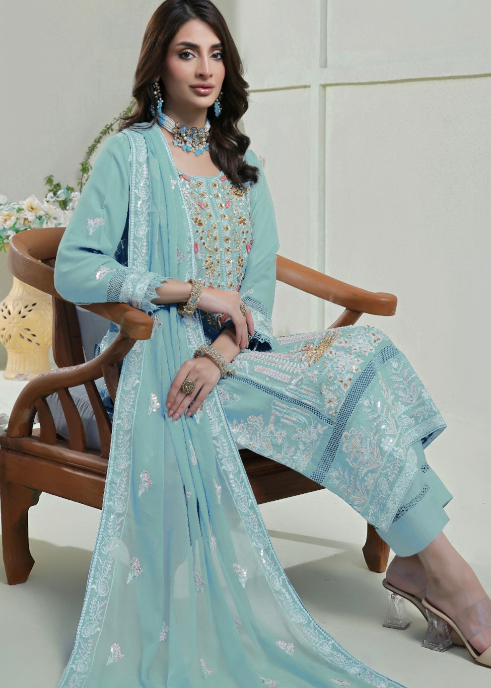 MCWU210-LUXURY CHIFFON EMBROIDERED SUITS