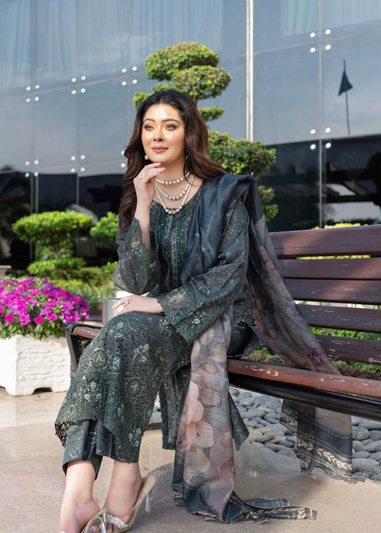 MCMR113-EMBROIDERED LAWN DUIT