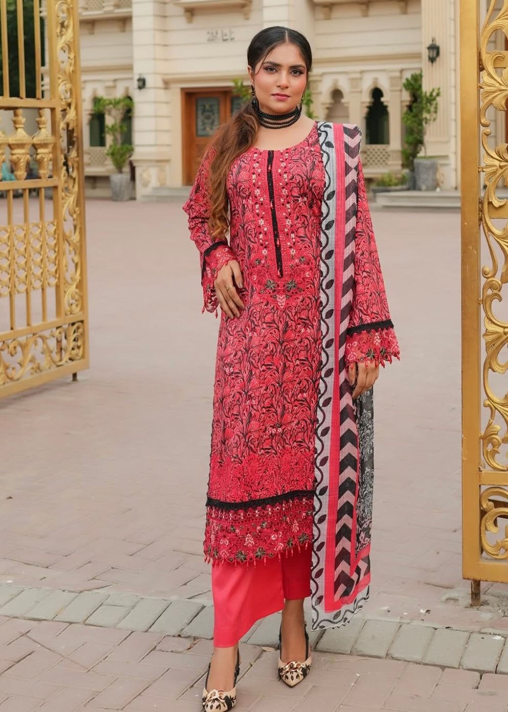 MCMR305-EMBROIDERED LAWN SUIT