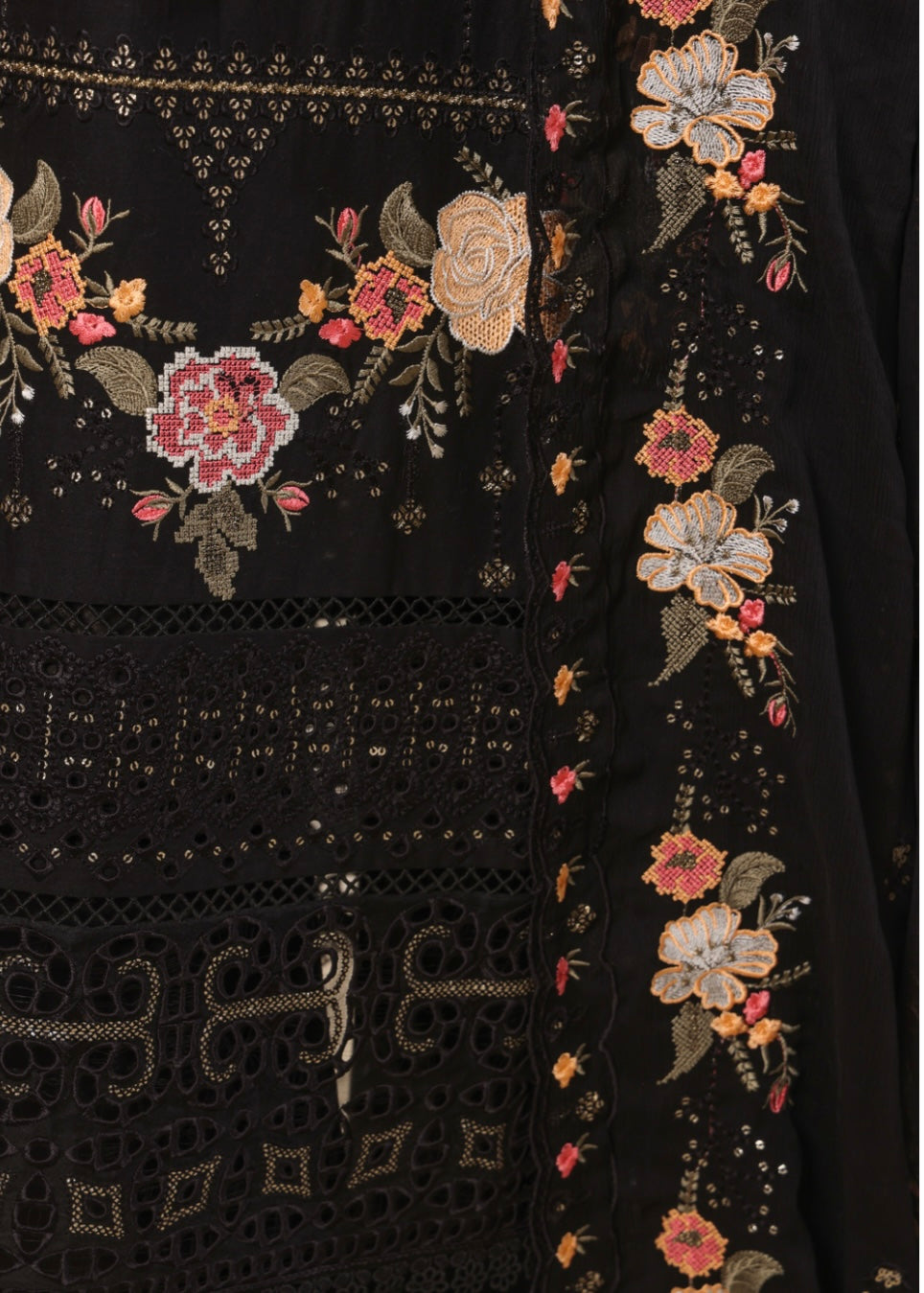 MCSBM203-LUXURY EMBROIDERED LAWN SUIT