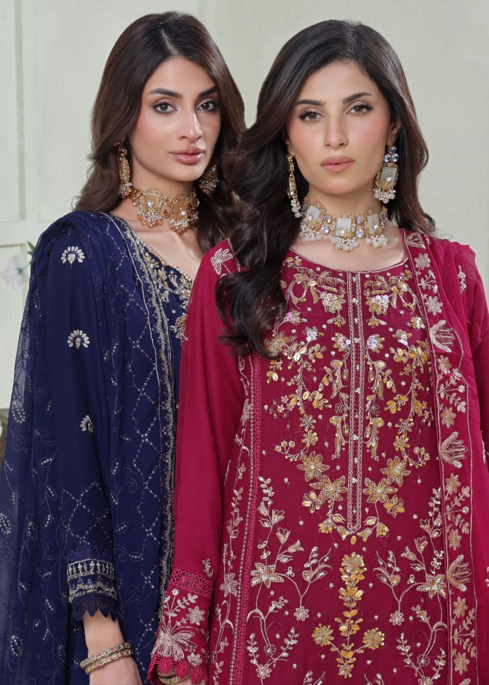 MCWU208-LUXURY CHIFFON EMBROIDERED SUITS