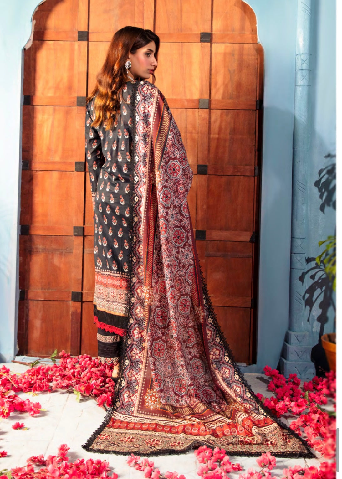 MCGA315-EMBROIDERED LAWN SUIT