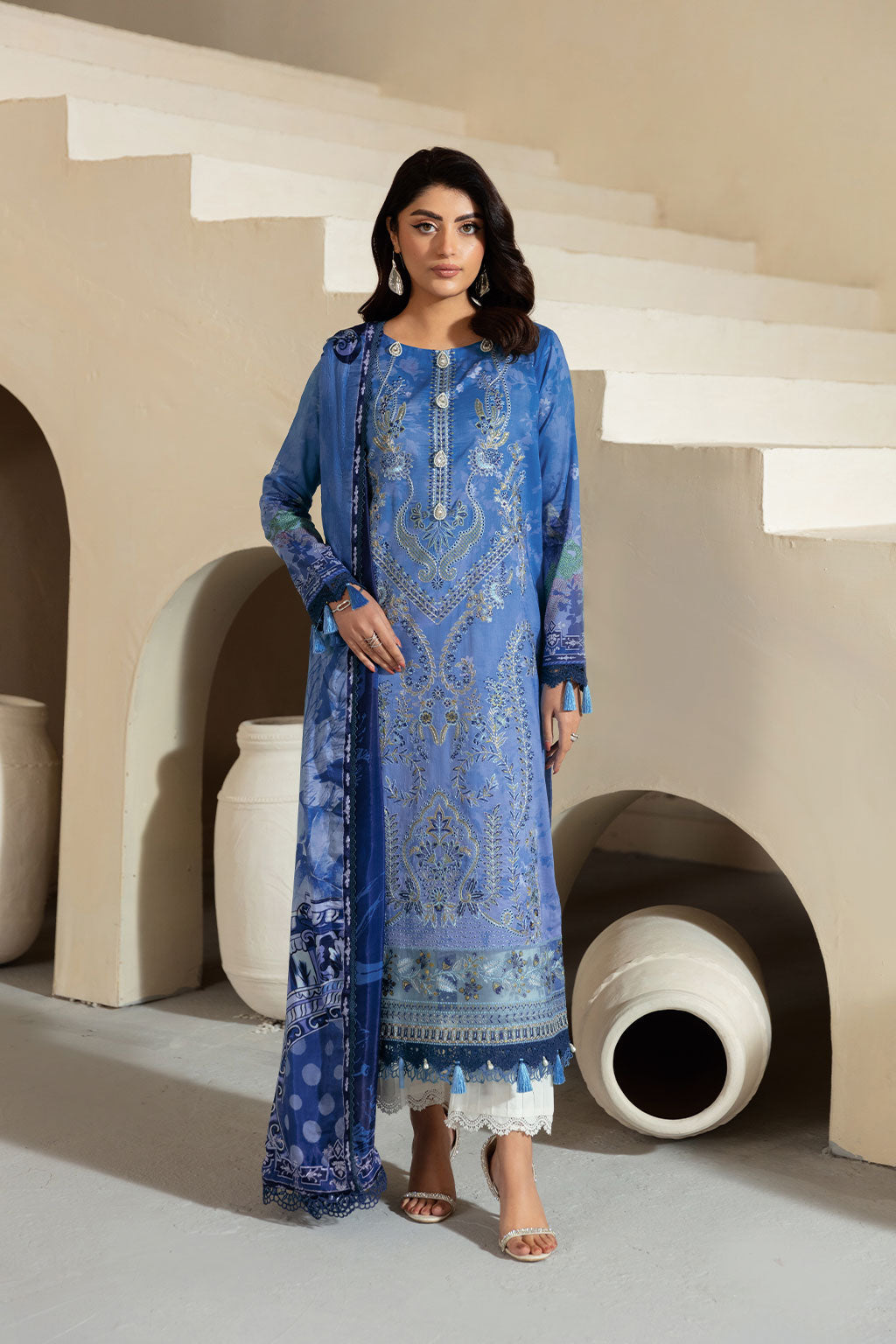 MCR211-LUX EMBROIDERED SUIT