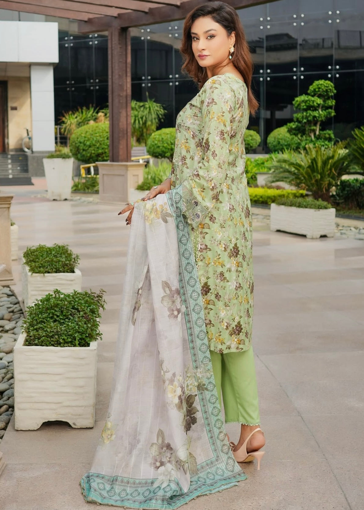 MCMR507-EMBROIDERED LAWN SUIT