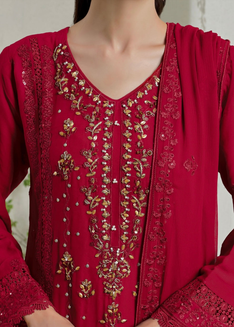 MCWU202-LUXURY CHIFFON EMBROIDERED SUITS