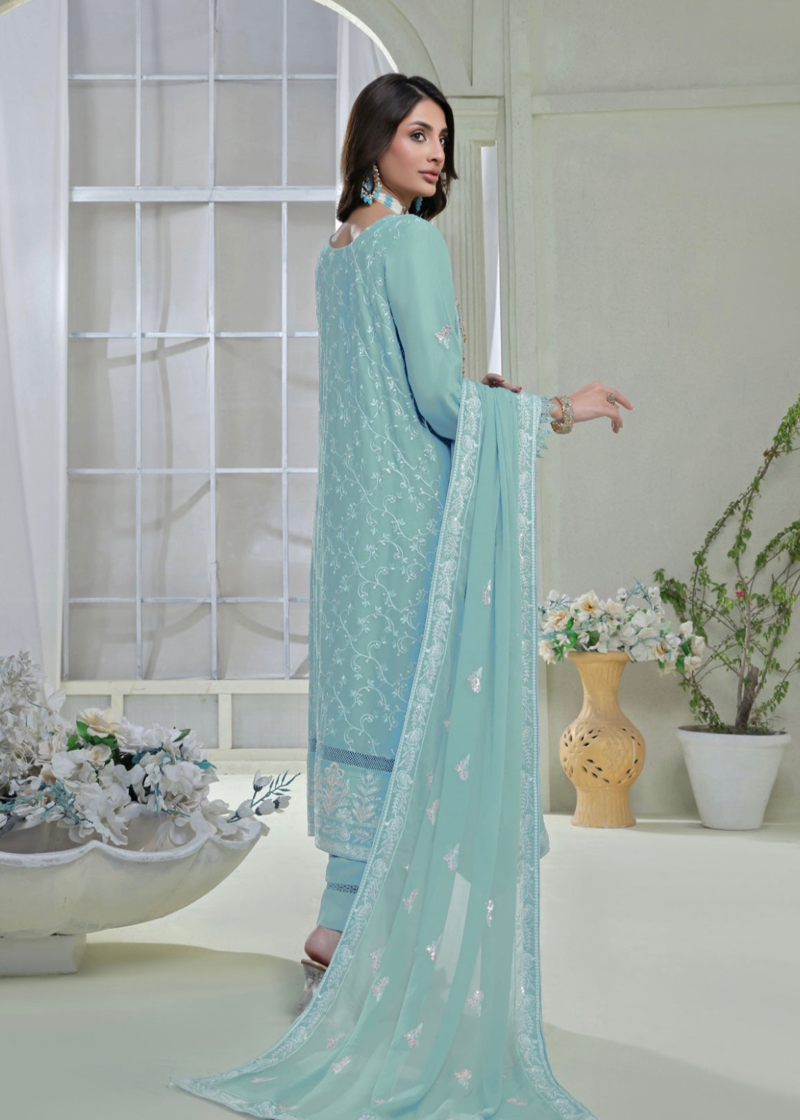 MCWU210-LUXURY CHIFFON EMBROIDERED SUITS