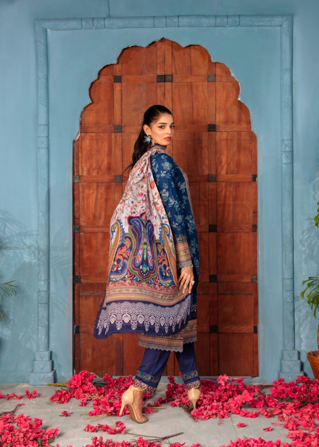 MCGA313-EMBROIDERED LAWN SUIT