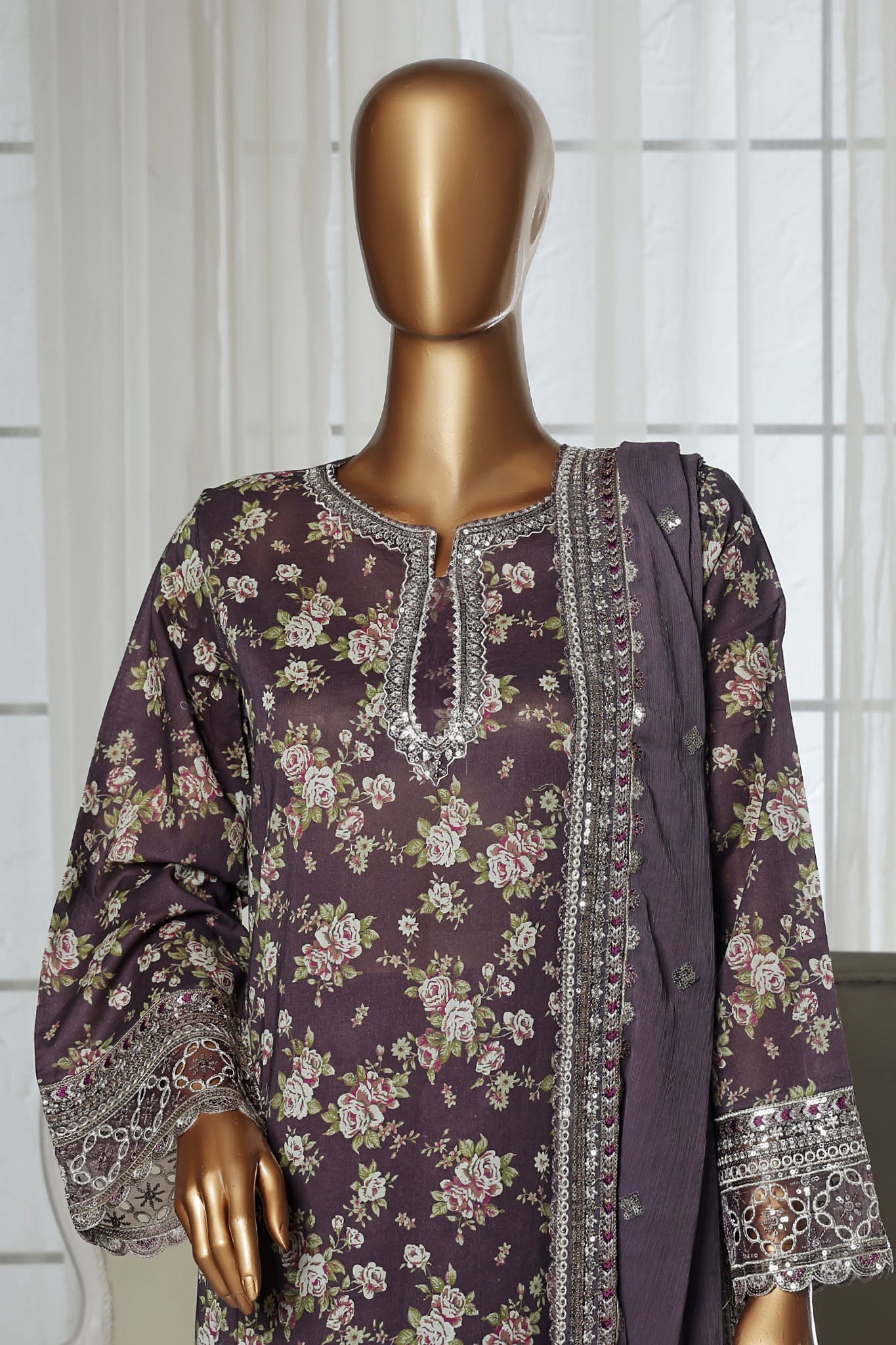 MCSBM104-EMBROIDERED FESTIVE COLLECTION