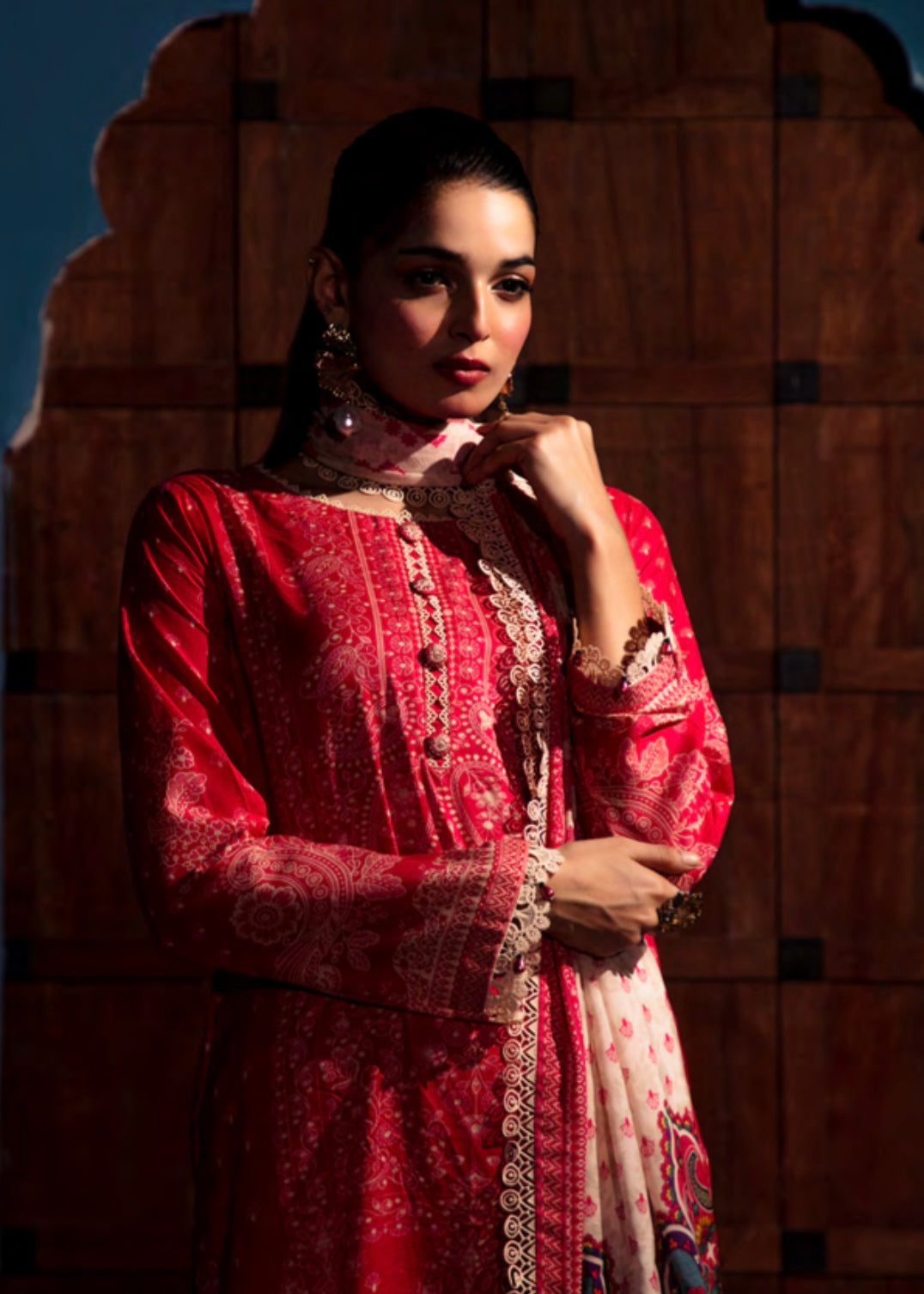 MCGA309-EMBROIDERED LAWN SUIT