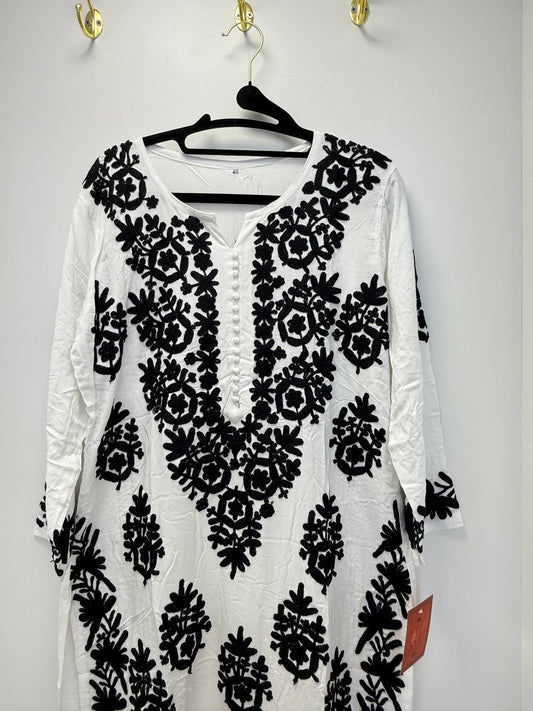 MCCK101-PREMIUM CHIKANKARI KURTI