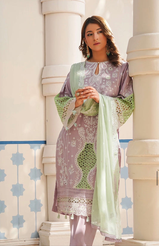 MCSZ136-LUXURY LAWN WITH CHIFFON DUPATTA