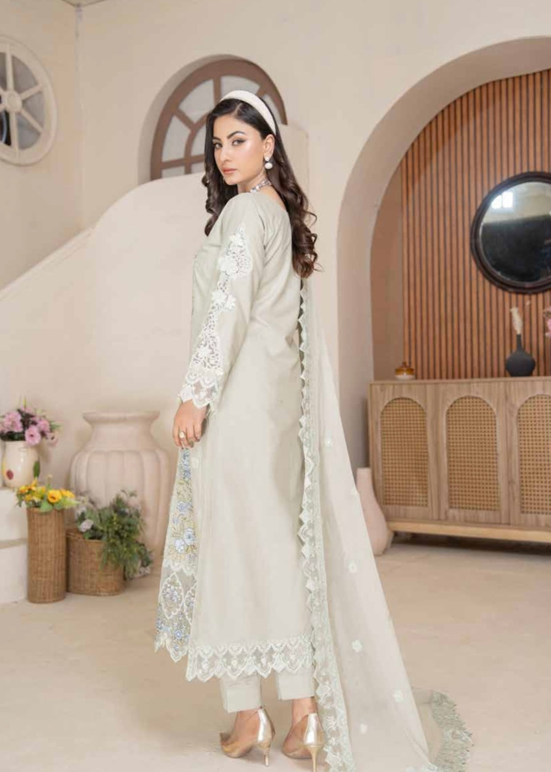 MCAJ108-PREMIUM EMBROIDERED SUIT