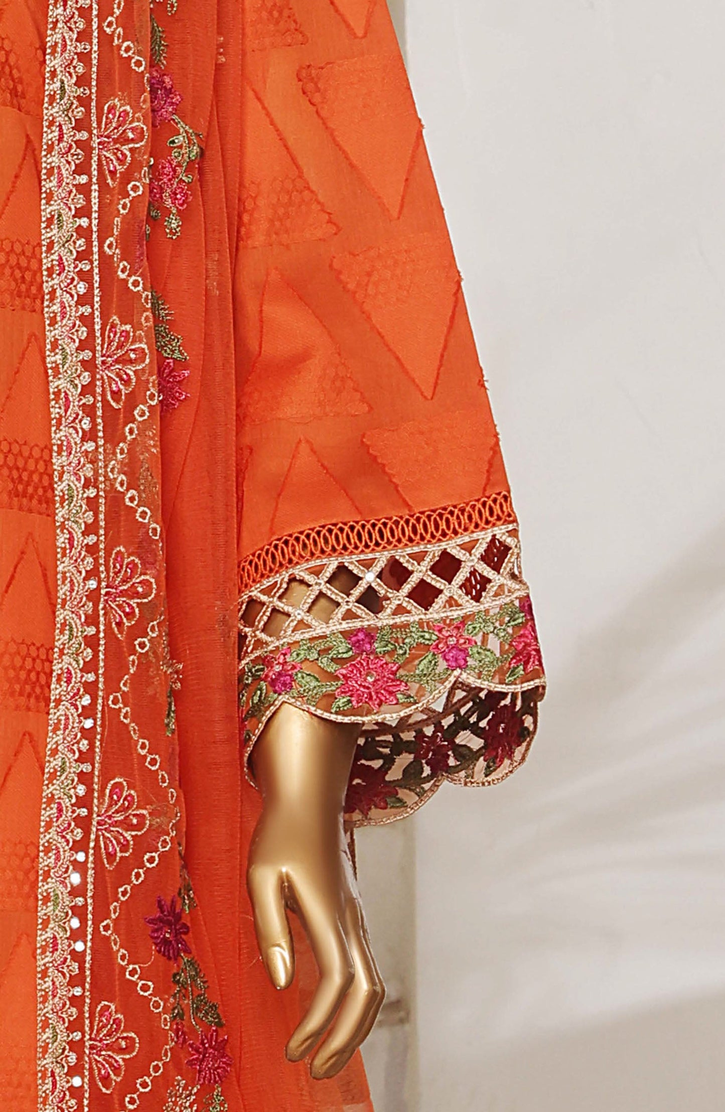 MCSJ107-LUX EMBROIDERED SUITS
