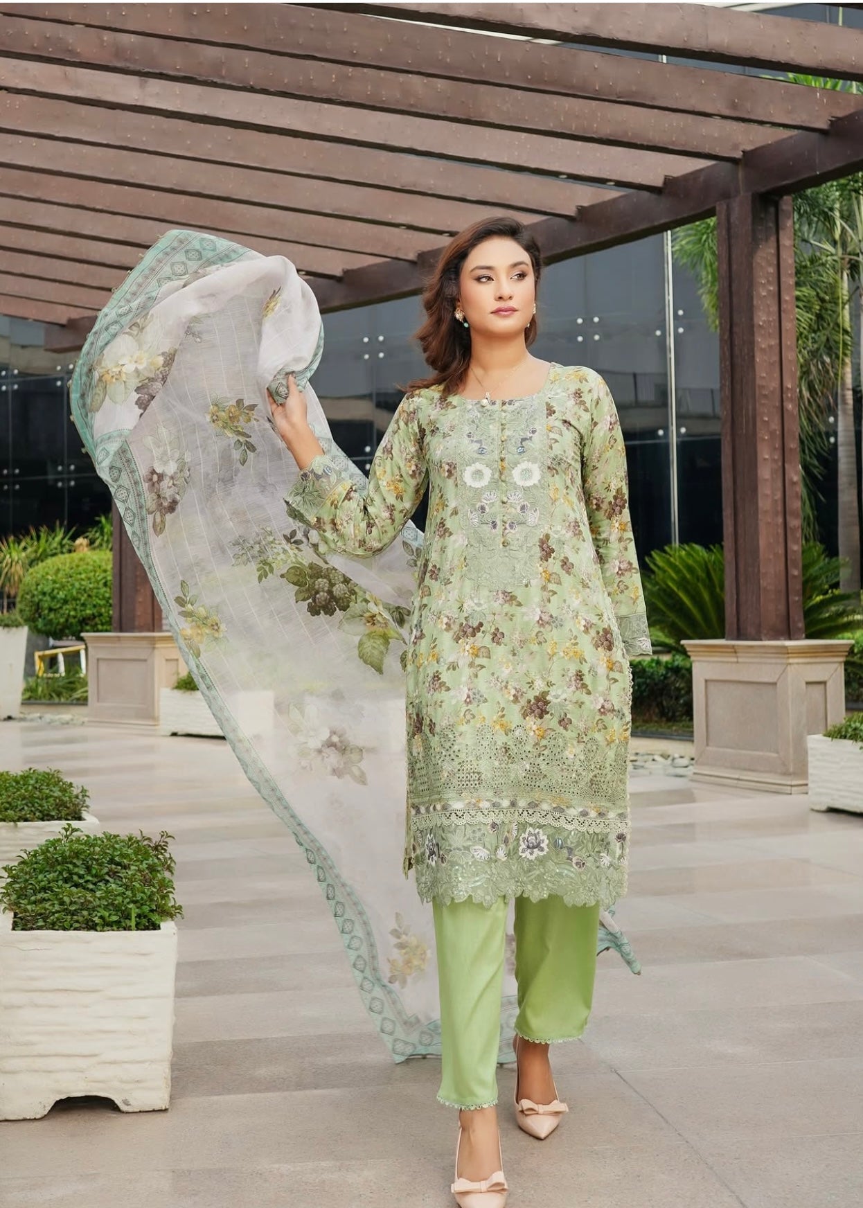 MCMR507-EMBROIDERED LAWN SUIT