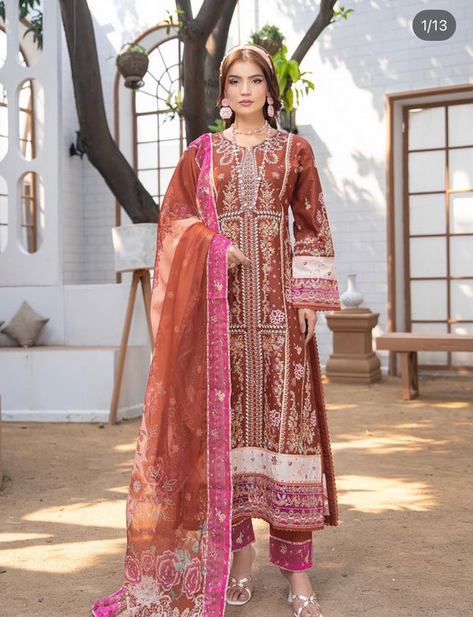 MCAR118-LUXURY COTTON LAWN SUITS