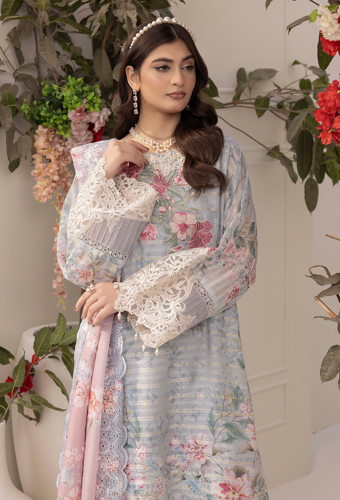 MCAL206-PREMIUM EMBROIDERED SUIT