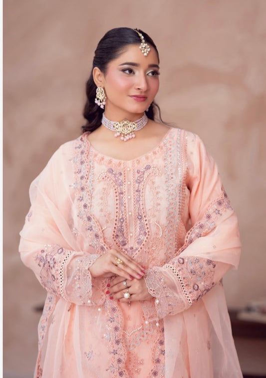 MCBN223-LUXURY   ORGANZA SUITS