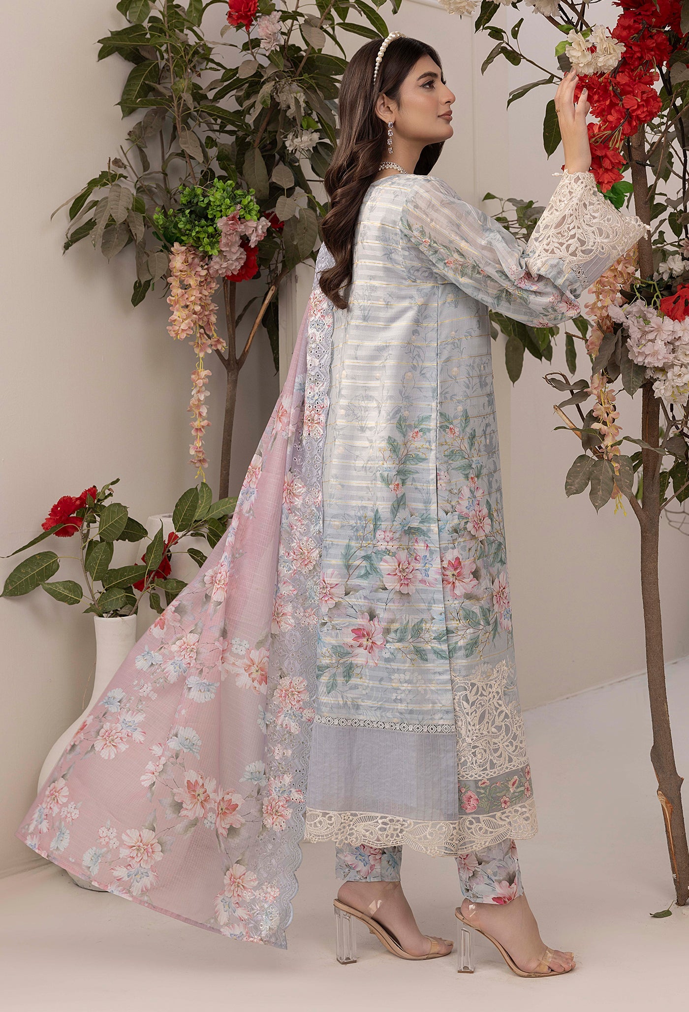 MCAL206-PREMIUM EMBROIDERED SUIT