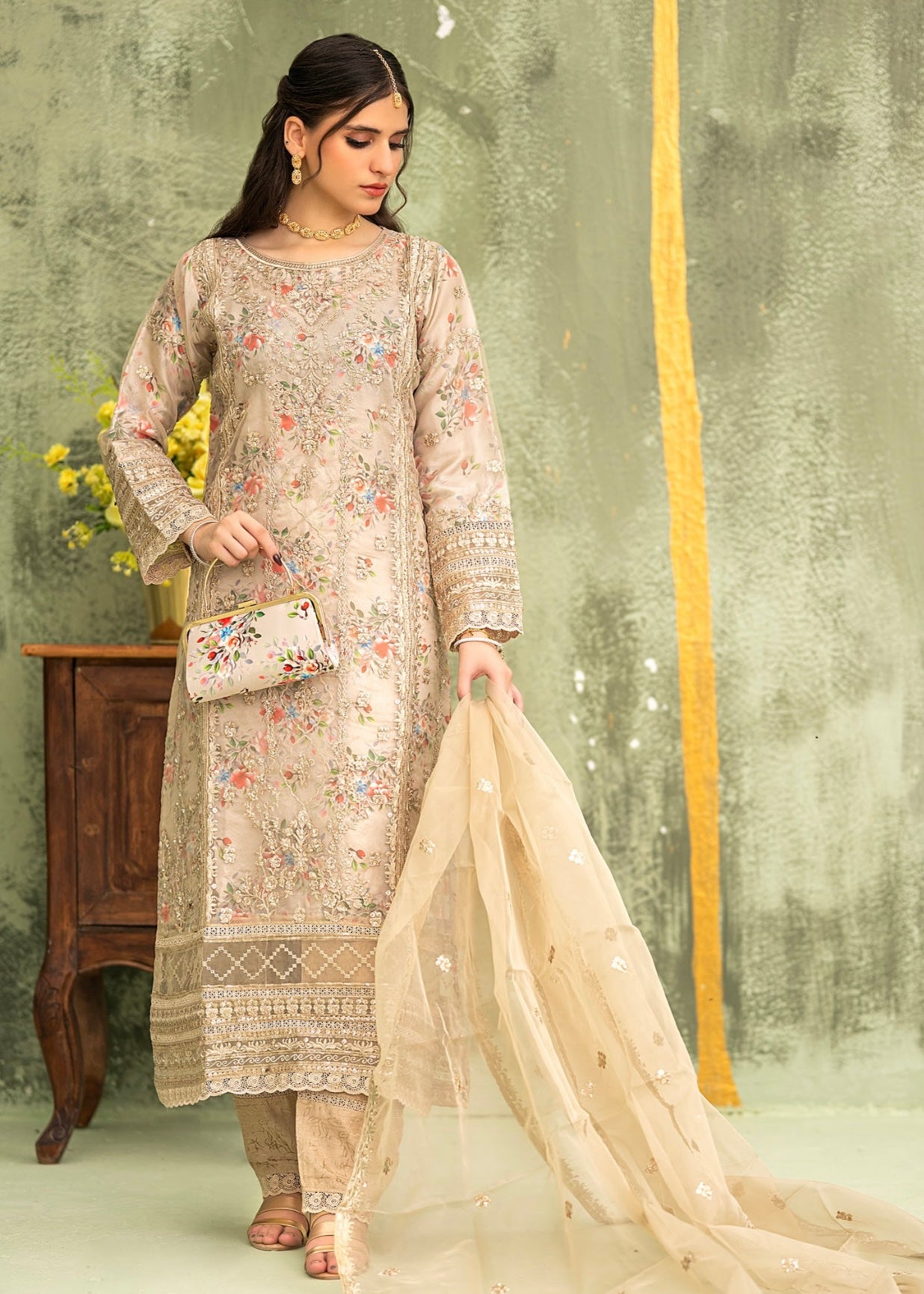 MCBN210-PREMIUM ORGANZA SUIT WITH COMPLIMENTARY GIFT