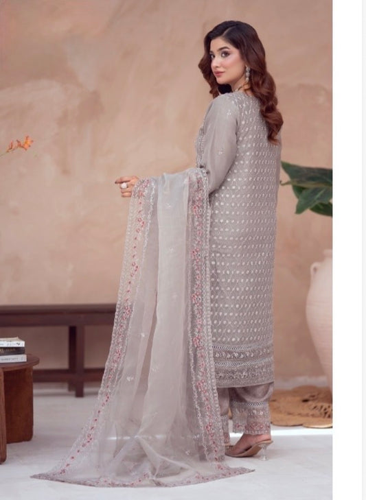 MCBN226-LUXURY ORGANZA SUITS