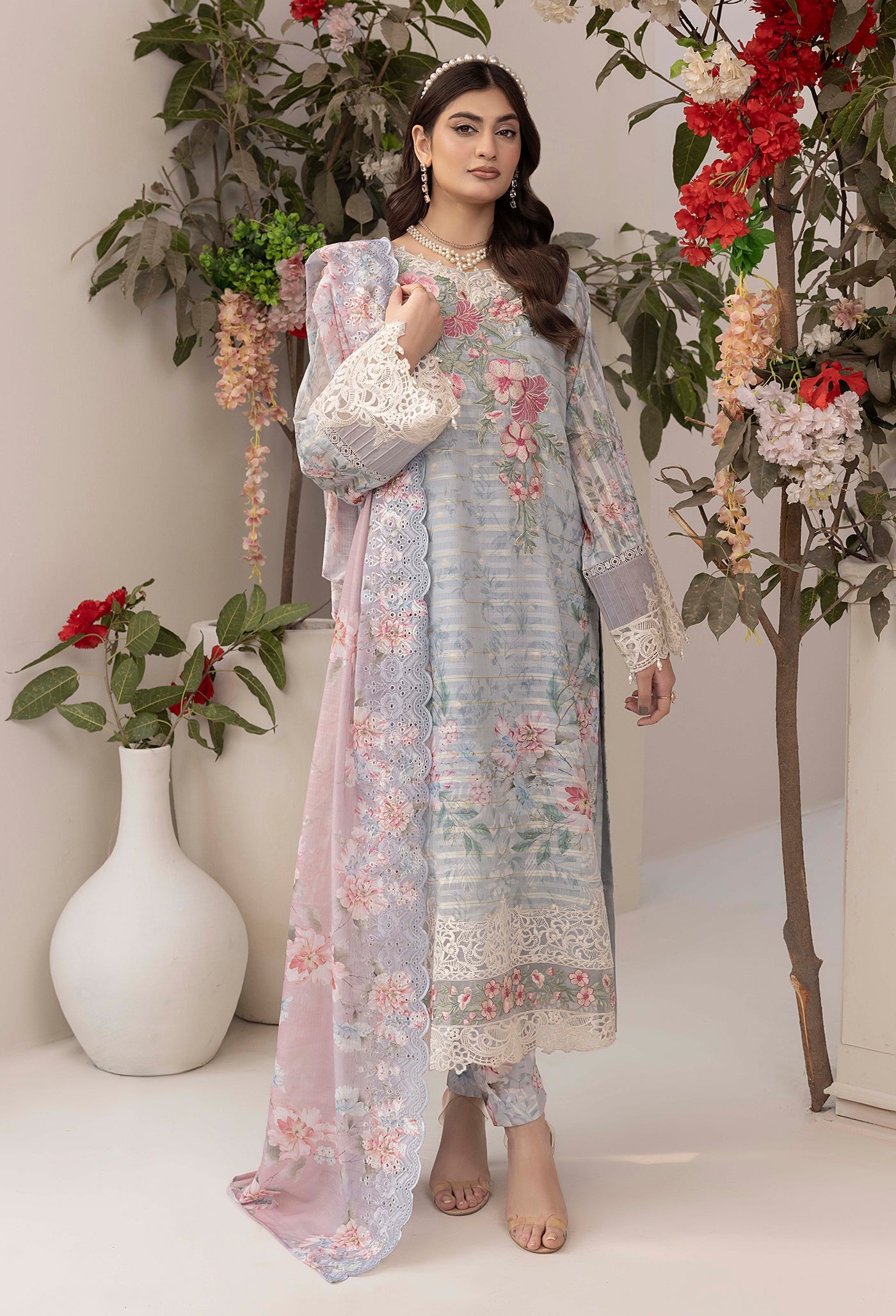 MCAL206-PREMIUM EMBROIDERED SUIT