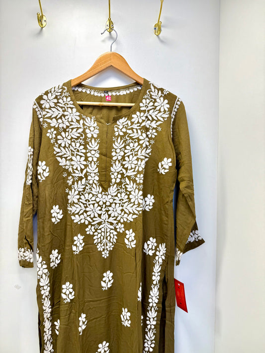 MCCK106-PREMIUM CHIKANKARI KURTI SET