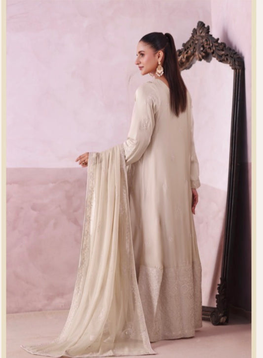 MCAG73-PREMIUM SILK EMBROIDERED GOWN SUIT