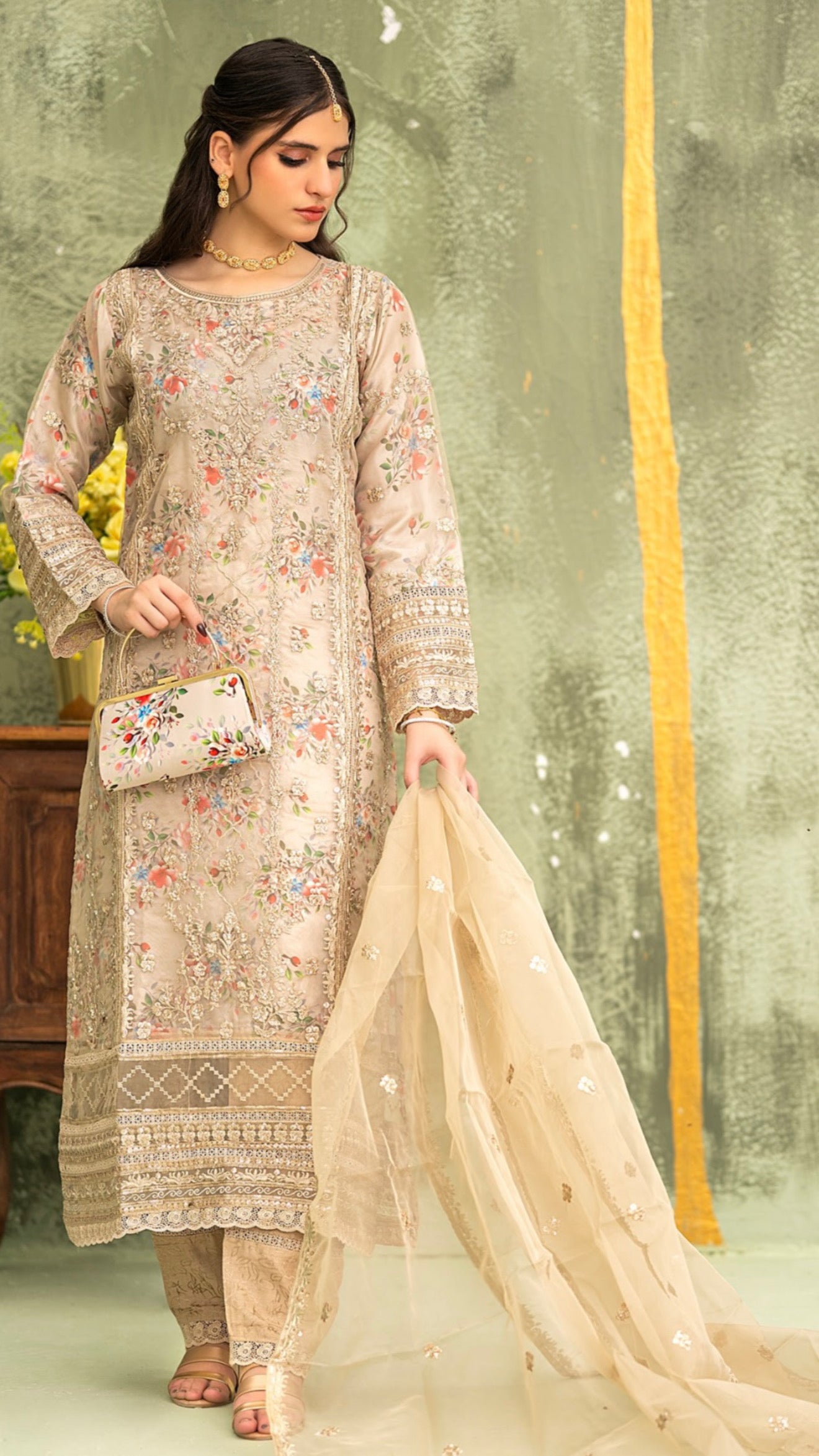 MCBN210-PREMIUM ORGANZA SUIT WITH COMPLIMENTARY GIFT