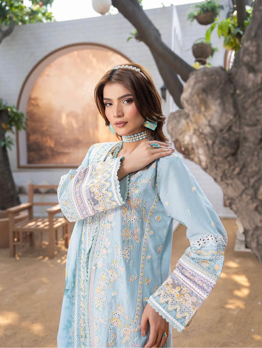 MCAR121-LUXURY COTTON LAWN SUITS