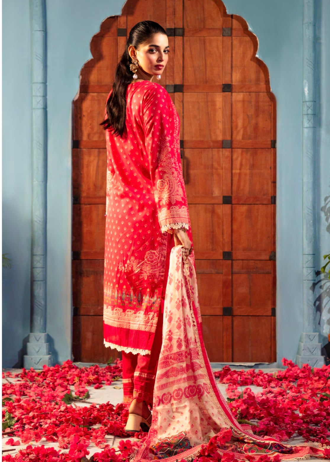 MCGA309-EMBROIDERED LAWN SUIT