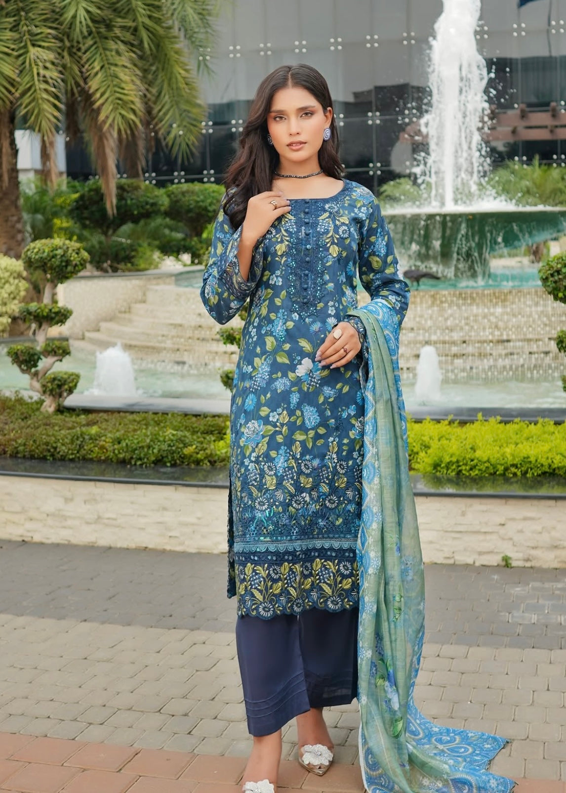 MCMR501-EMBROIDERED LAWN SUIT