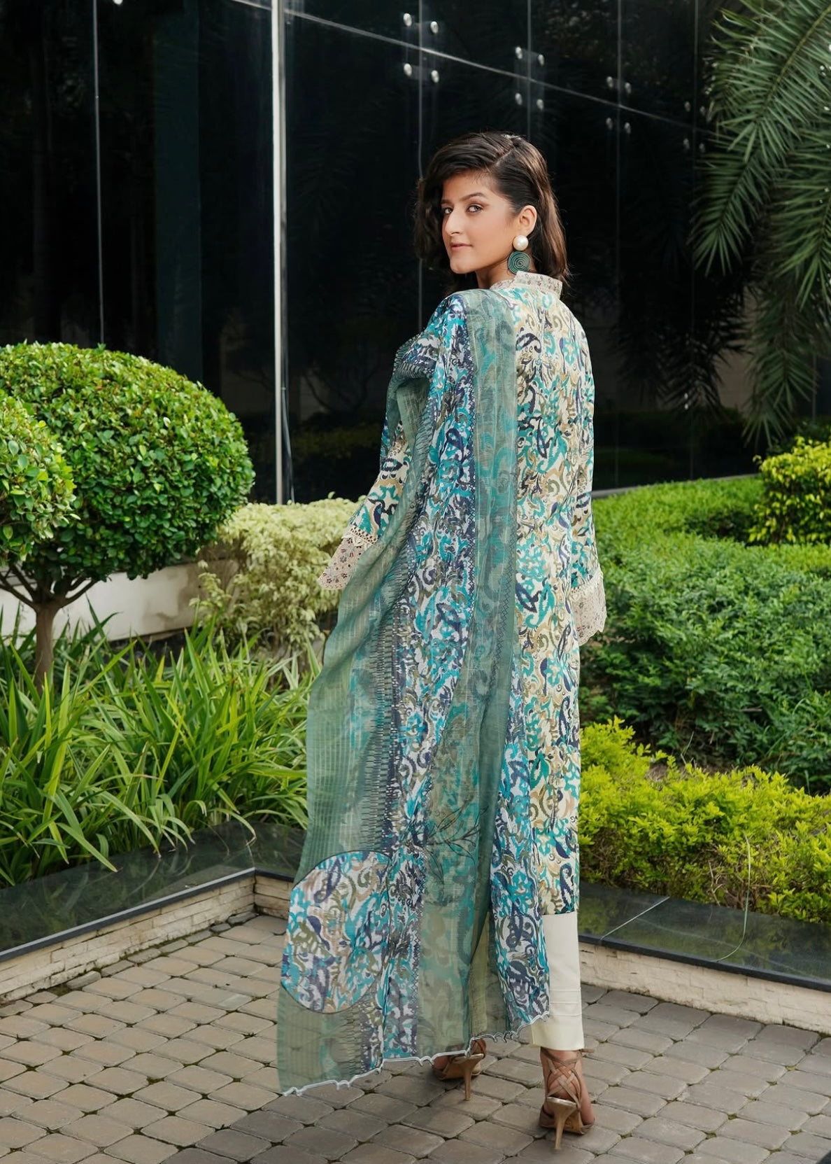 MCMR504-EMBROIDERED LAWN SUIT