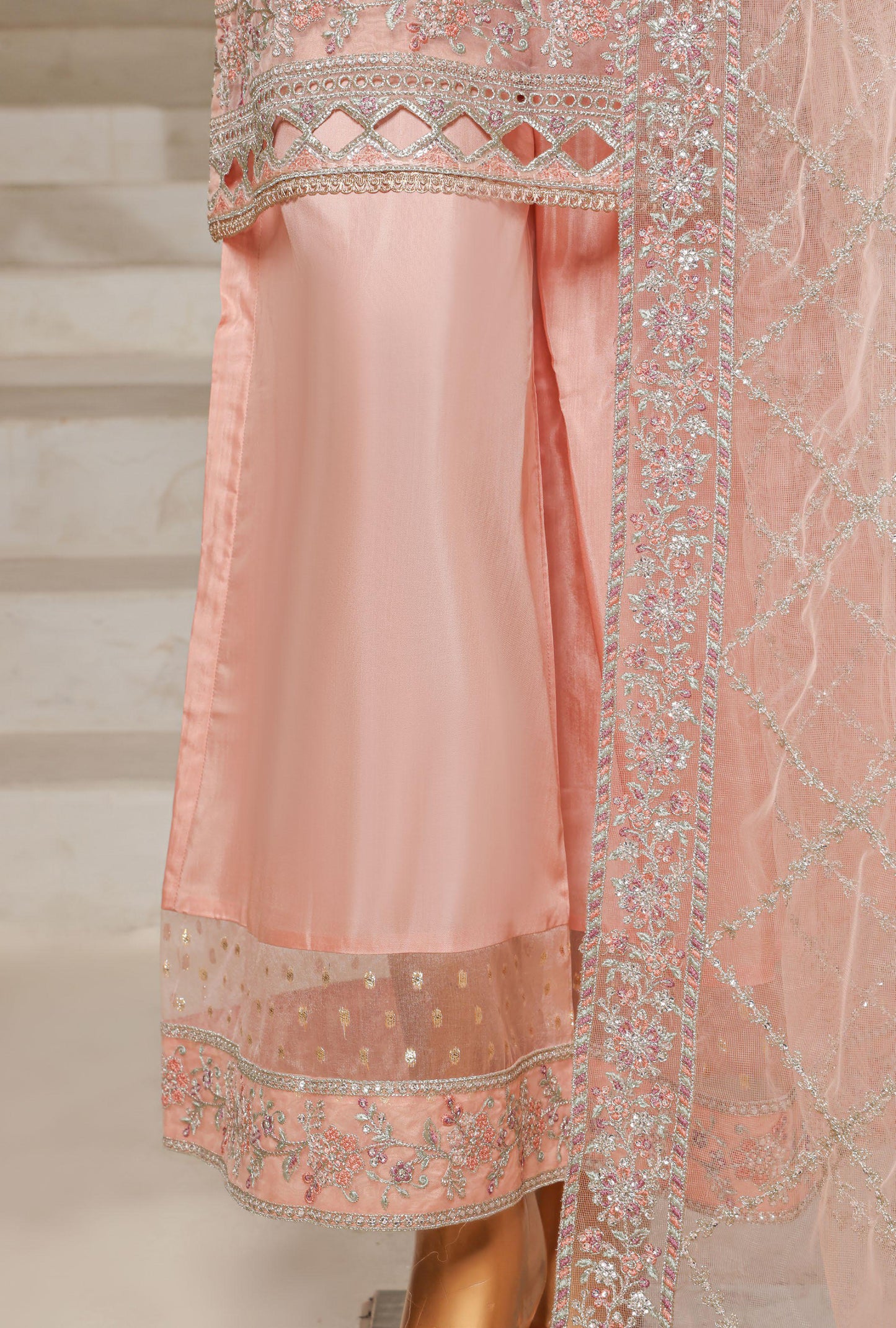 MCMHP104-LUXURY EMBROIDERED ORGANZA SUIT