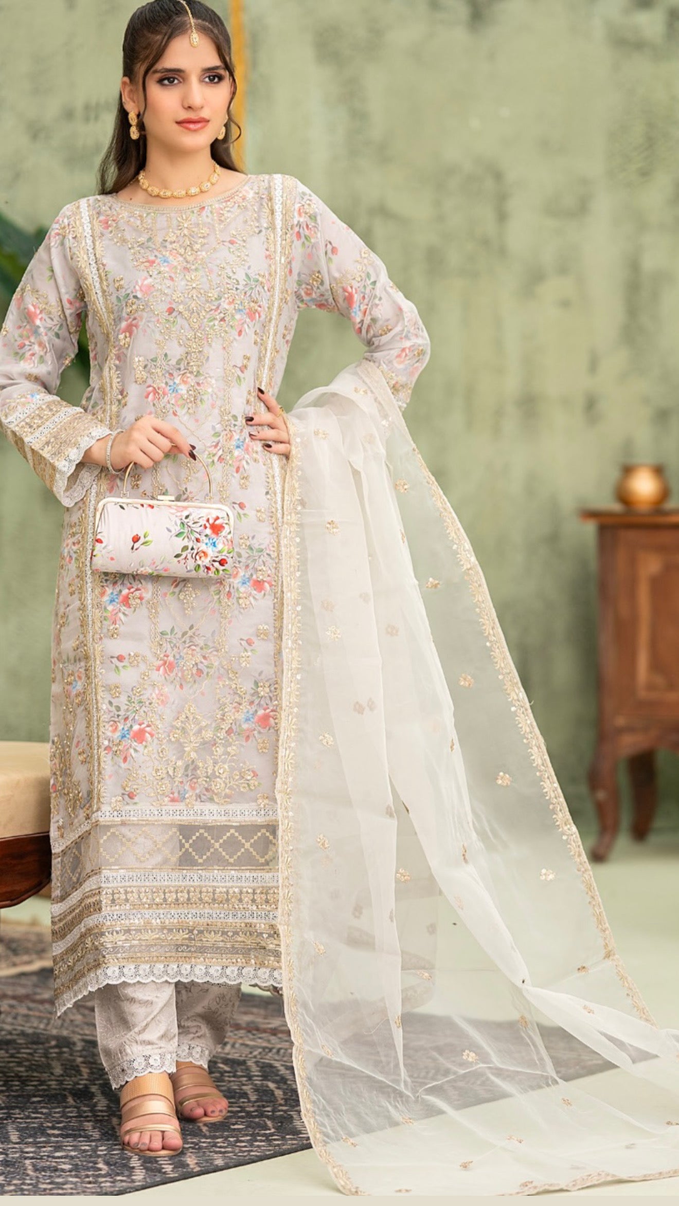 MCBN207-PREMIUM ORGANZA SUIT WITH COMPLIMENTARY GIFT