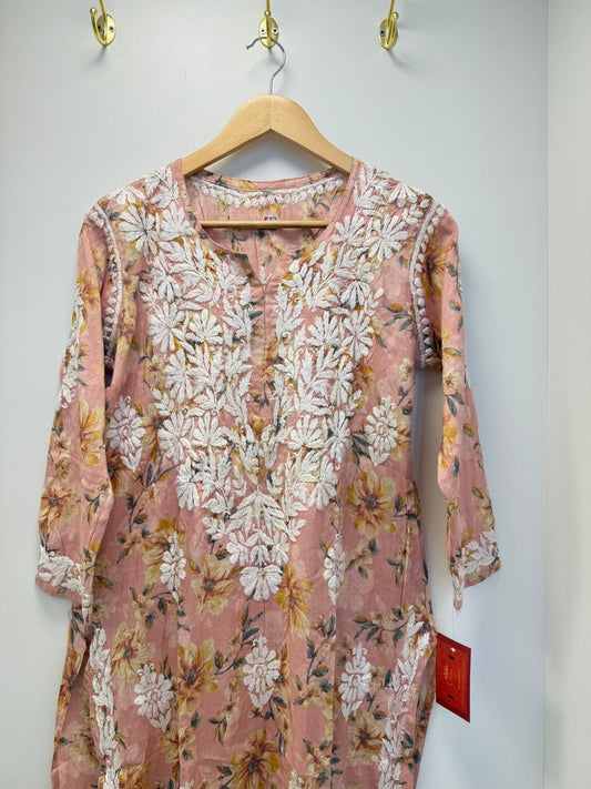 MCCK117-PREMIUM CHIKANKARI KURTI SET