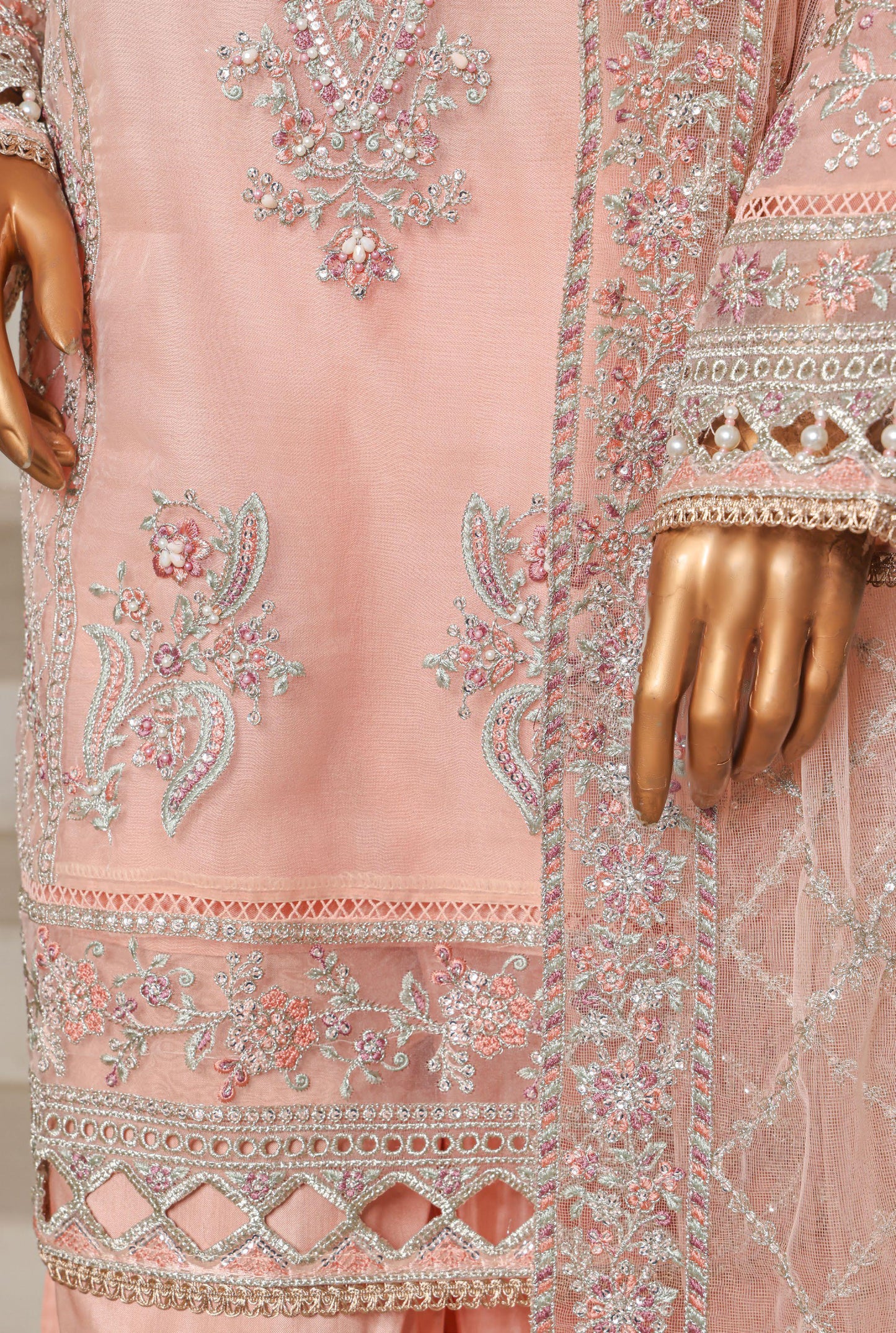 MCMHP104-LUXURY EMBROIDERED ORGANZA SUIT
