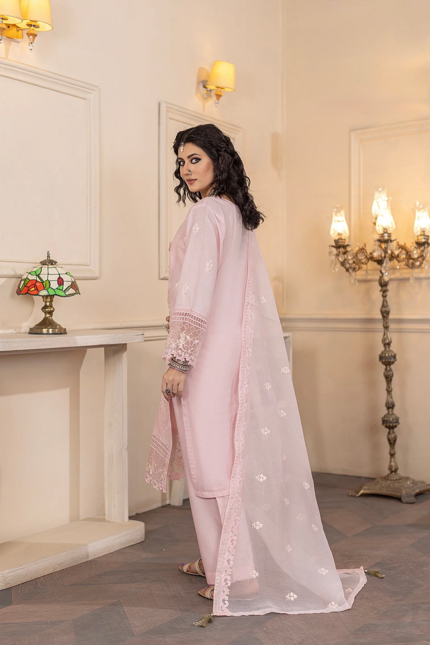 MCSE104-EMBROIDERED LAWN SUIT