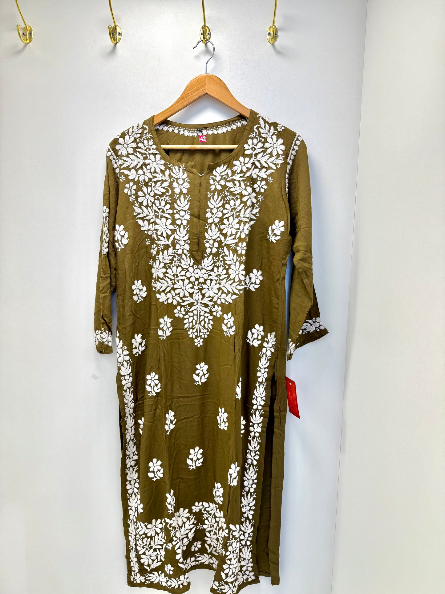 MCCK106-PREMIUM CHIKANKARI KURTI SET