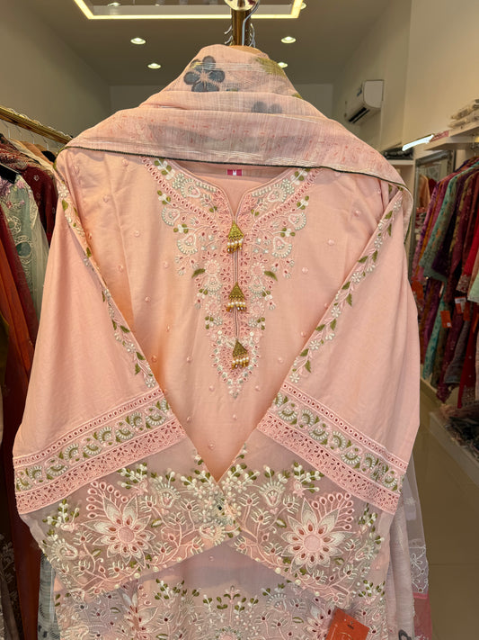 MCSE111-EMBROIDERED SUIT