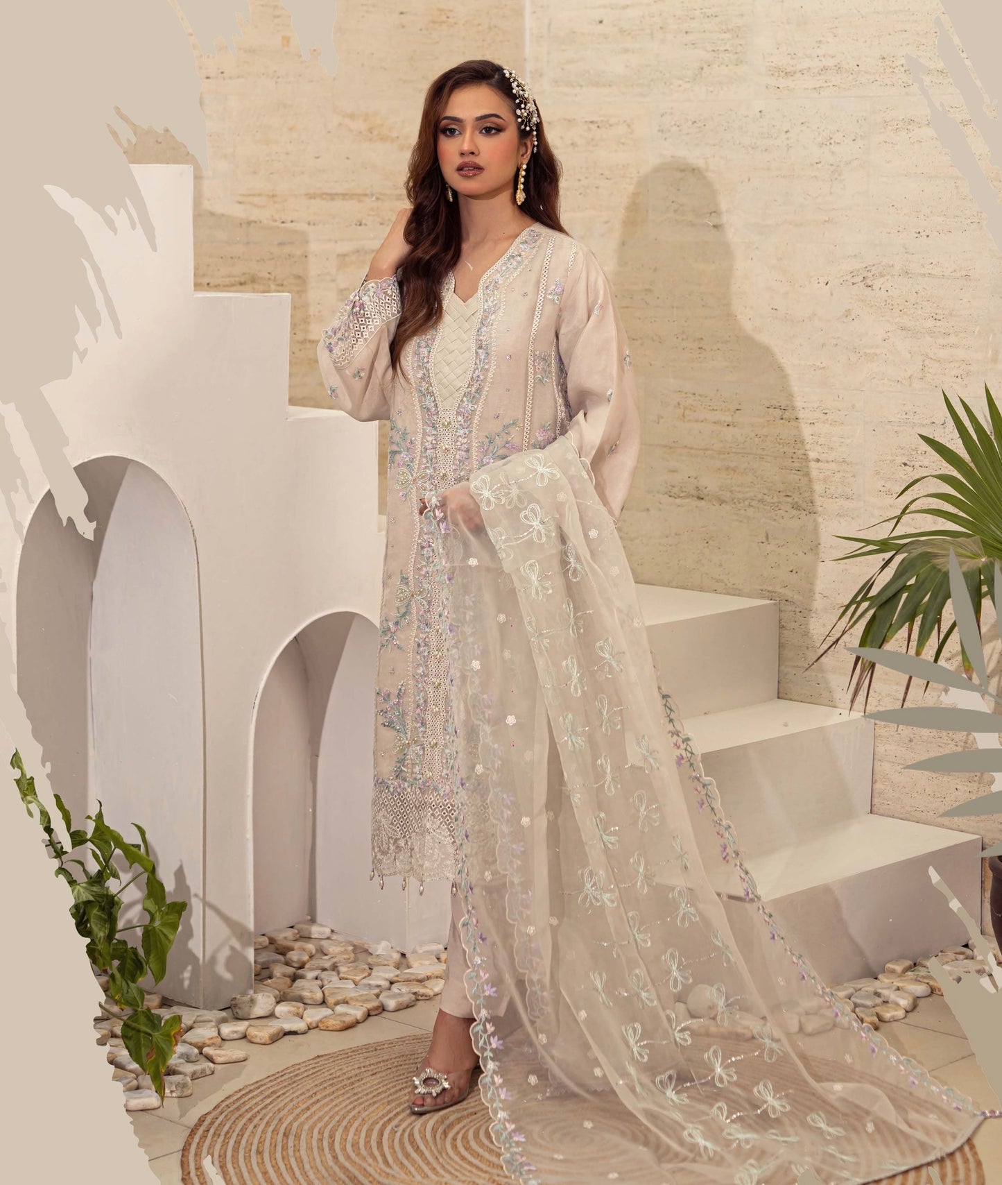 MC280-LUX EMBROIDERED ORGANZA