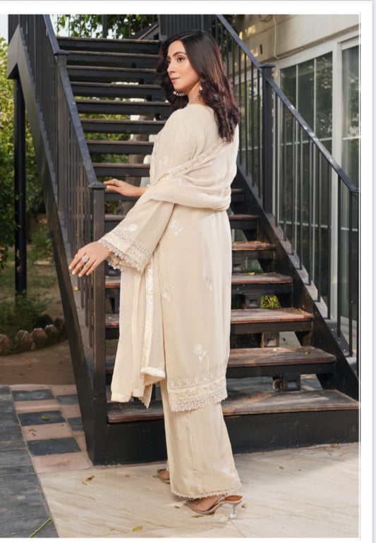 MCAD101-PREMIUM CHIFFON EMBROIDERED SUIT