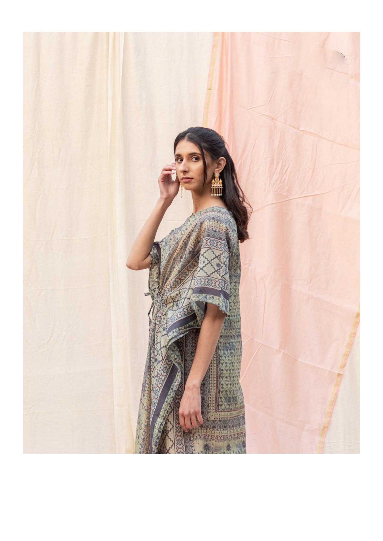 MCKK104-FLORAL PRINTED KAFTAN